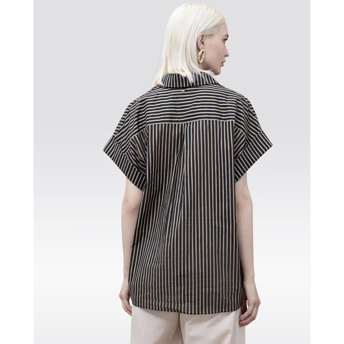 Blusa a righe nere ed écru