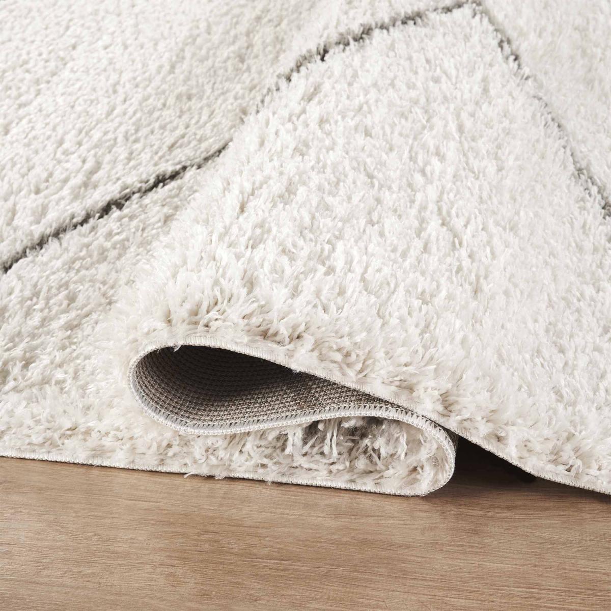 Tapis berbère tissé motifs ethno-chic NIVU