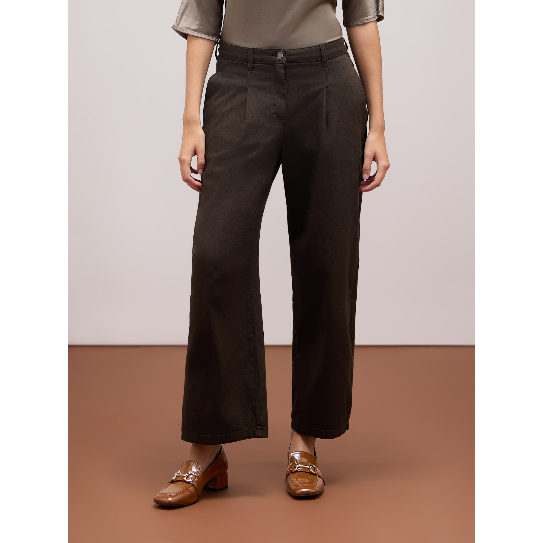 Oltre - Oversized carrot trousers in cotton - Marrón