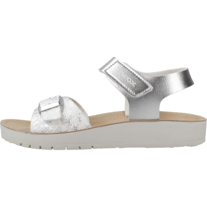 Sandalias Niña de la marca GEOX  modelo J SANDAL COSTAREI GI PLATA