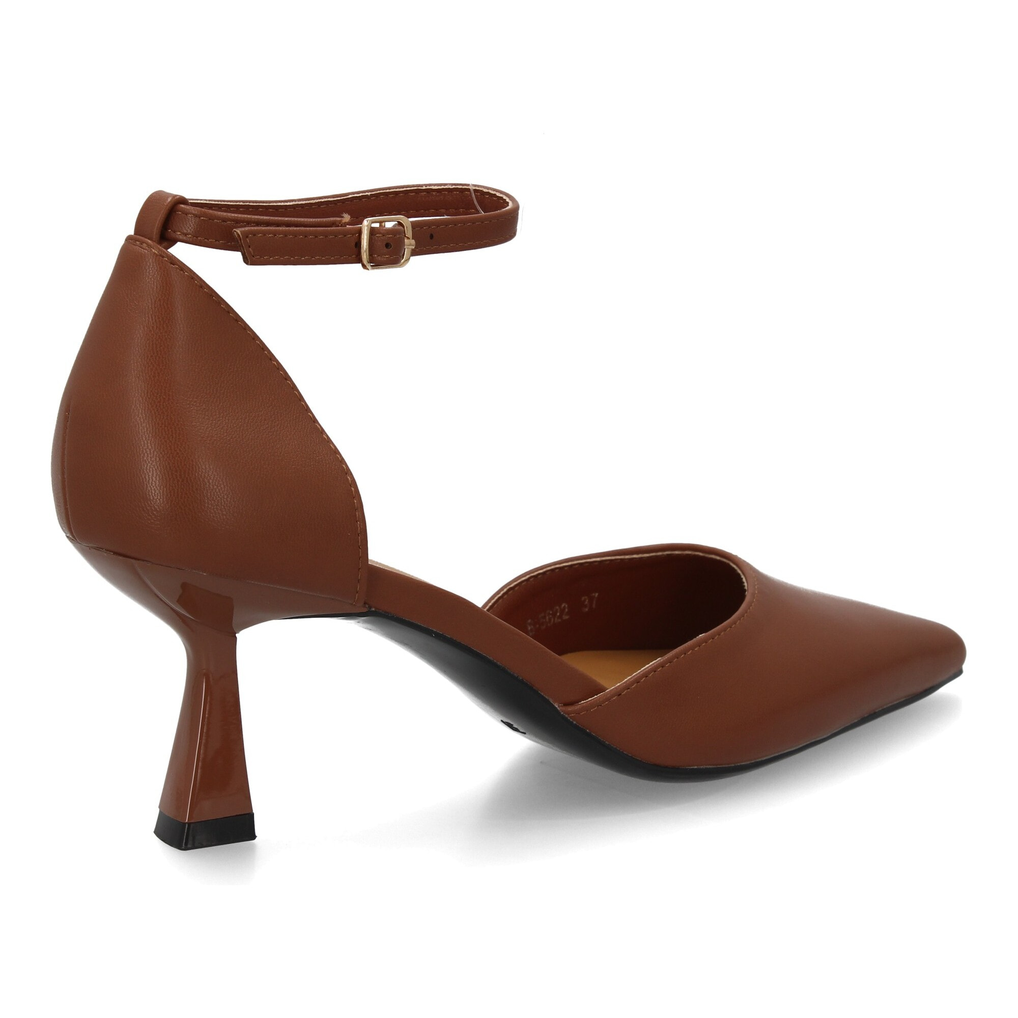Zapato de salon con cierre de hebilla