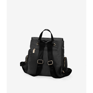 Mochila casual negra en nailon