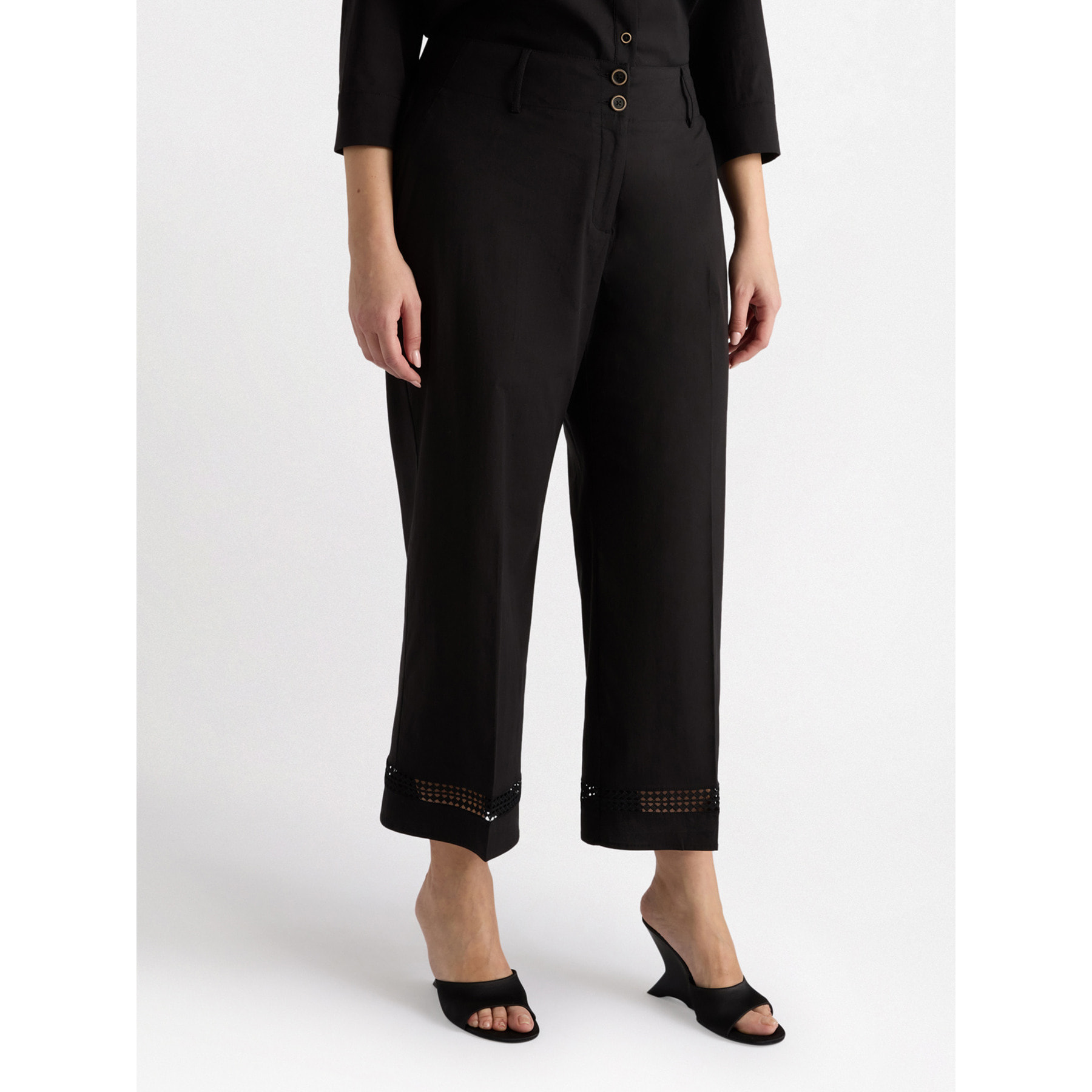 Fiorella Rubino - Pantaloni cropped con ricami al fondo - Nero