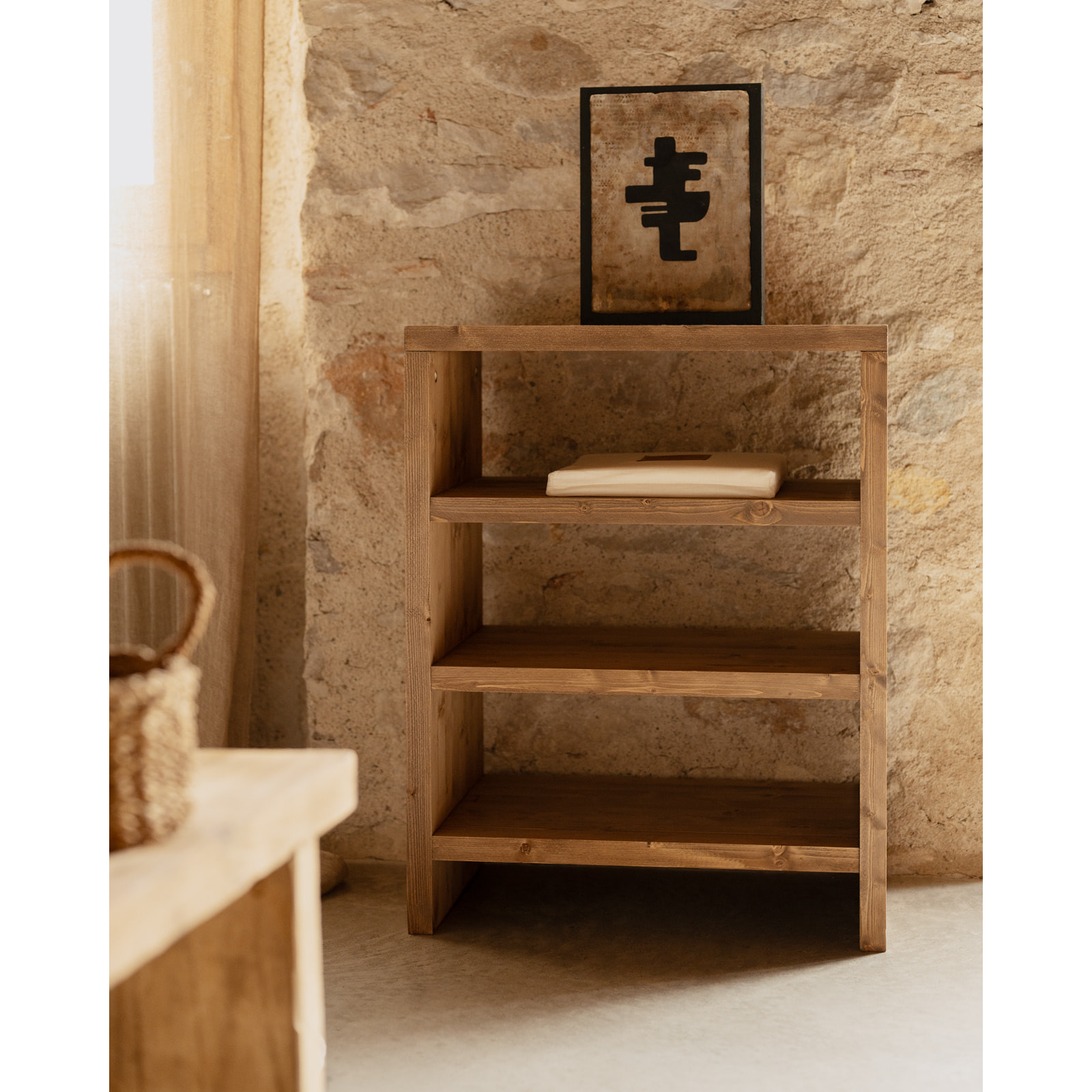 Estantería zapatero de madera maciza tono roble medio 80x60cm Alto: 80 Largo: 60 Ancho: 35