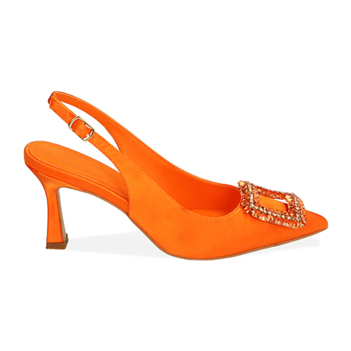 Zapato de tacón destalonado naranja en raso, tacón 7,5 cm