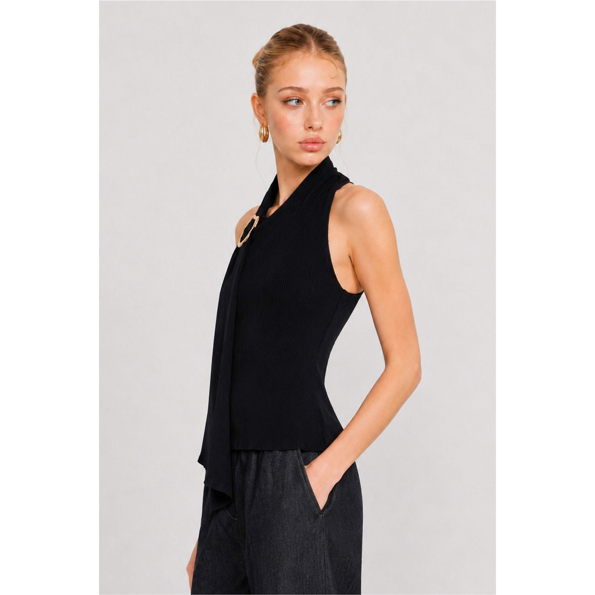 Kocca - Maglia smanicata asimmetrica a costine con anello Donna