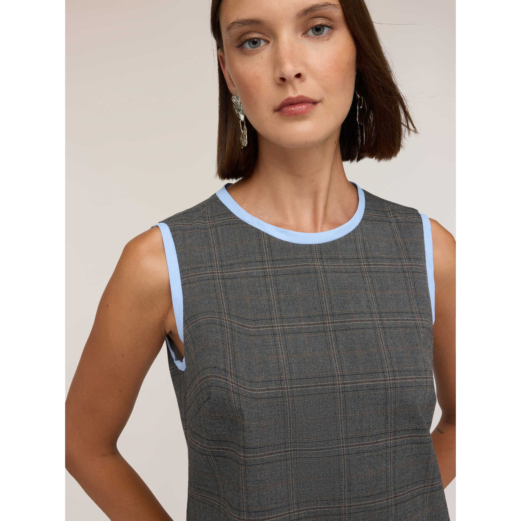 Motivi - Vestito fantasia check con bordo a contrasto - Grigio