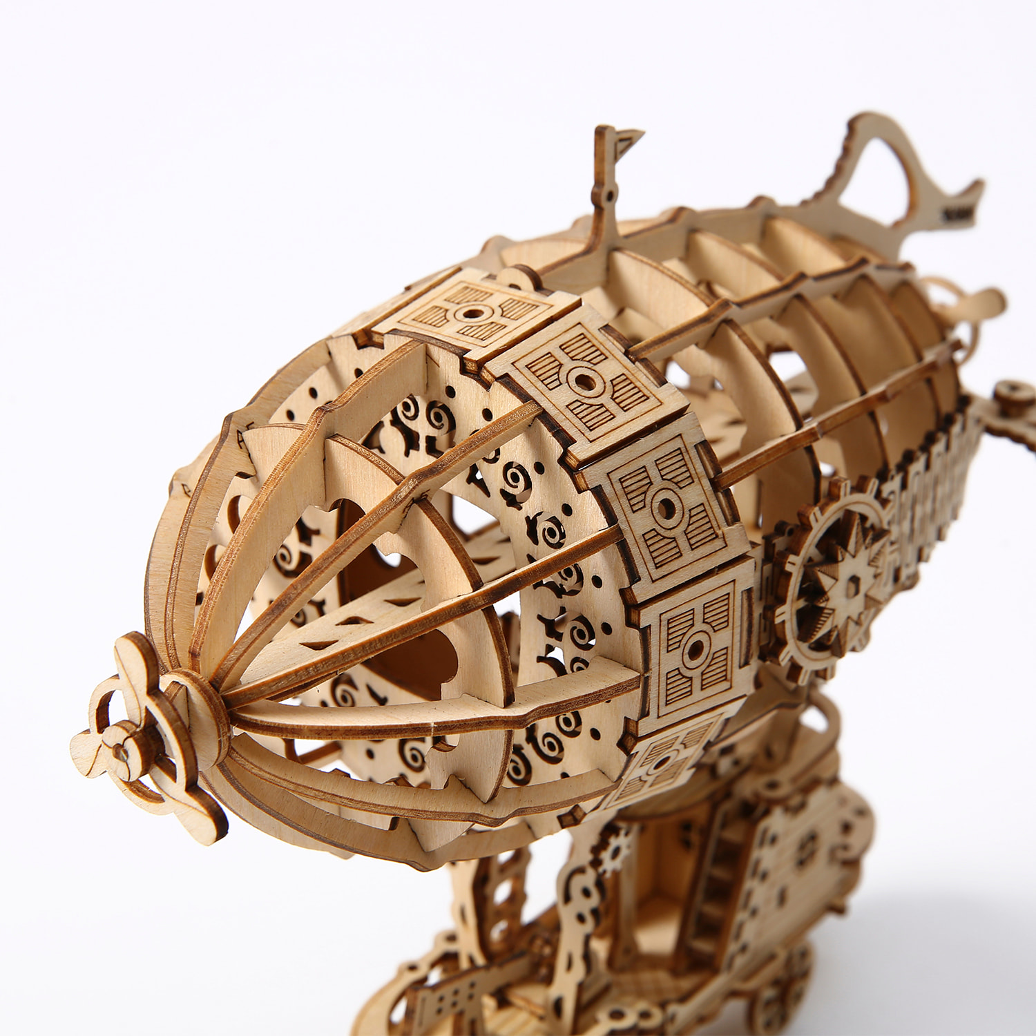 Maqueta de Madera 3D, diseño de Teledirigible con movimiento mecánico. 160 piezas.