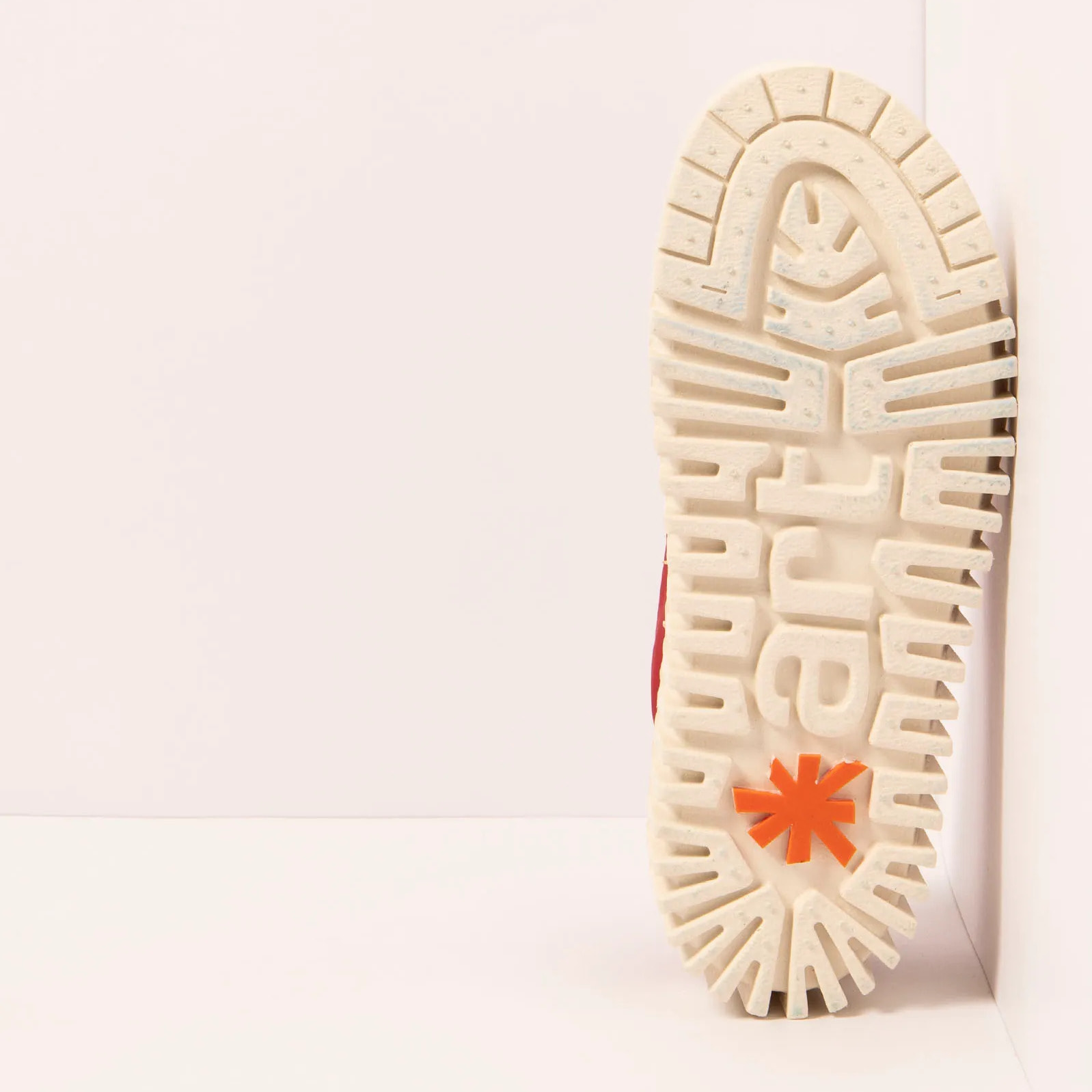 Zapatos 1534 NYLON RED/BRIGHTON color Red