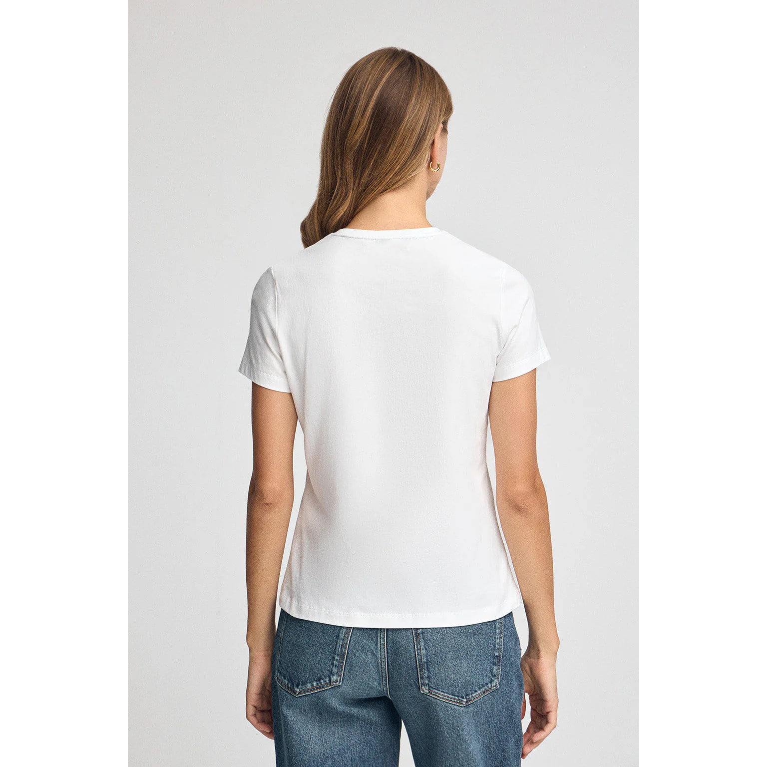 Camiseta blanca de manga corta con bordado Rigby Go