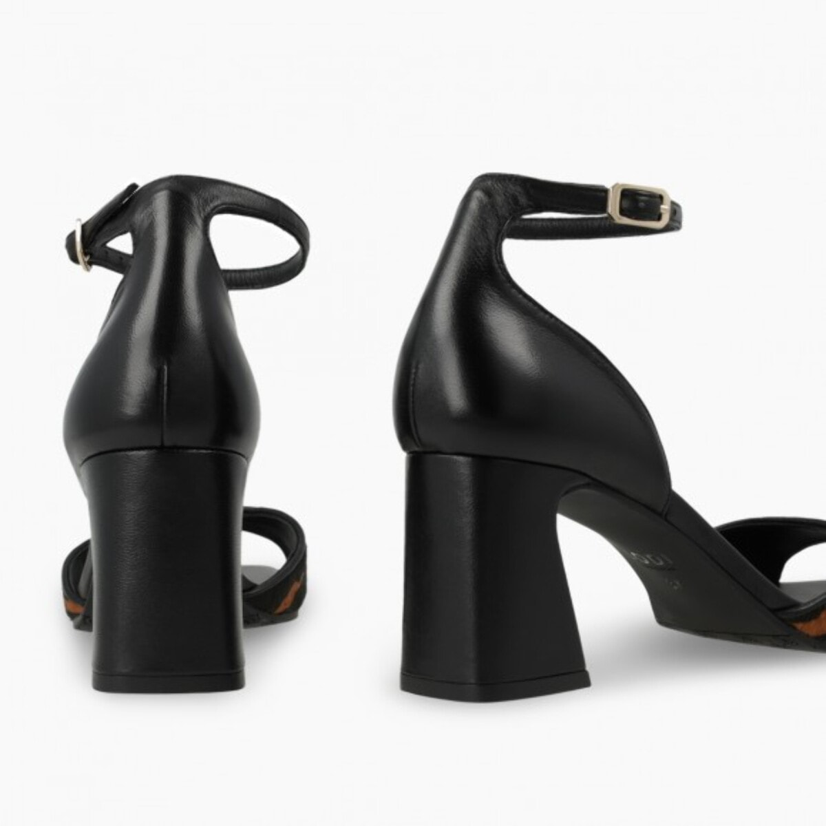 SANDALIAS NEGRAS BONDO-INO