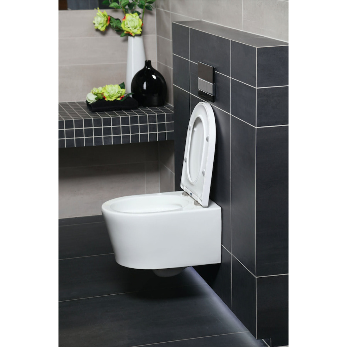 Pack WC Bâti-support Geberit + cuvette Swiss Aqua Technologies suspendue sans bride + plaque noir mat (SATRIMLESSGEB10-SP)