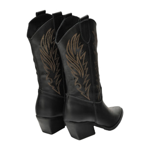 Stivaletti texani in vera pelle di vitello laserata con tacco comodo