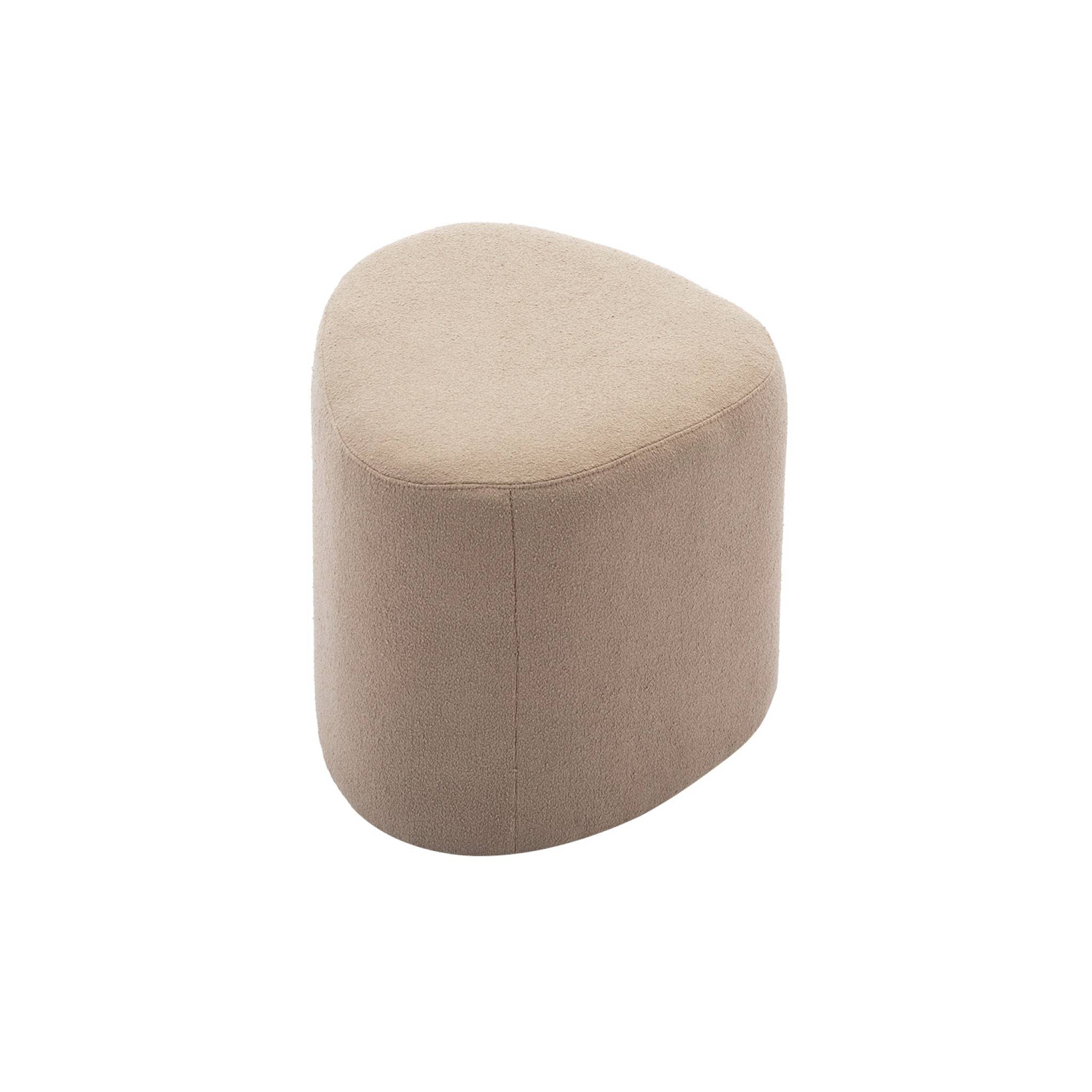 tabouret. pouf en forme de galet en tissu greige. TAO L 60 x P 44 x H 40cm