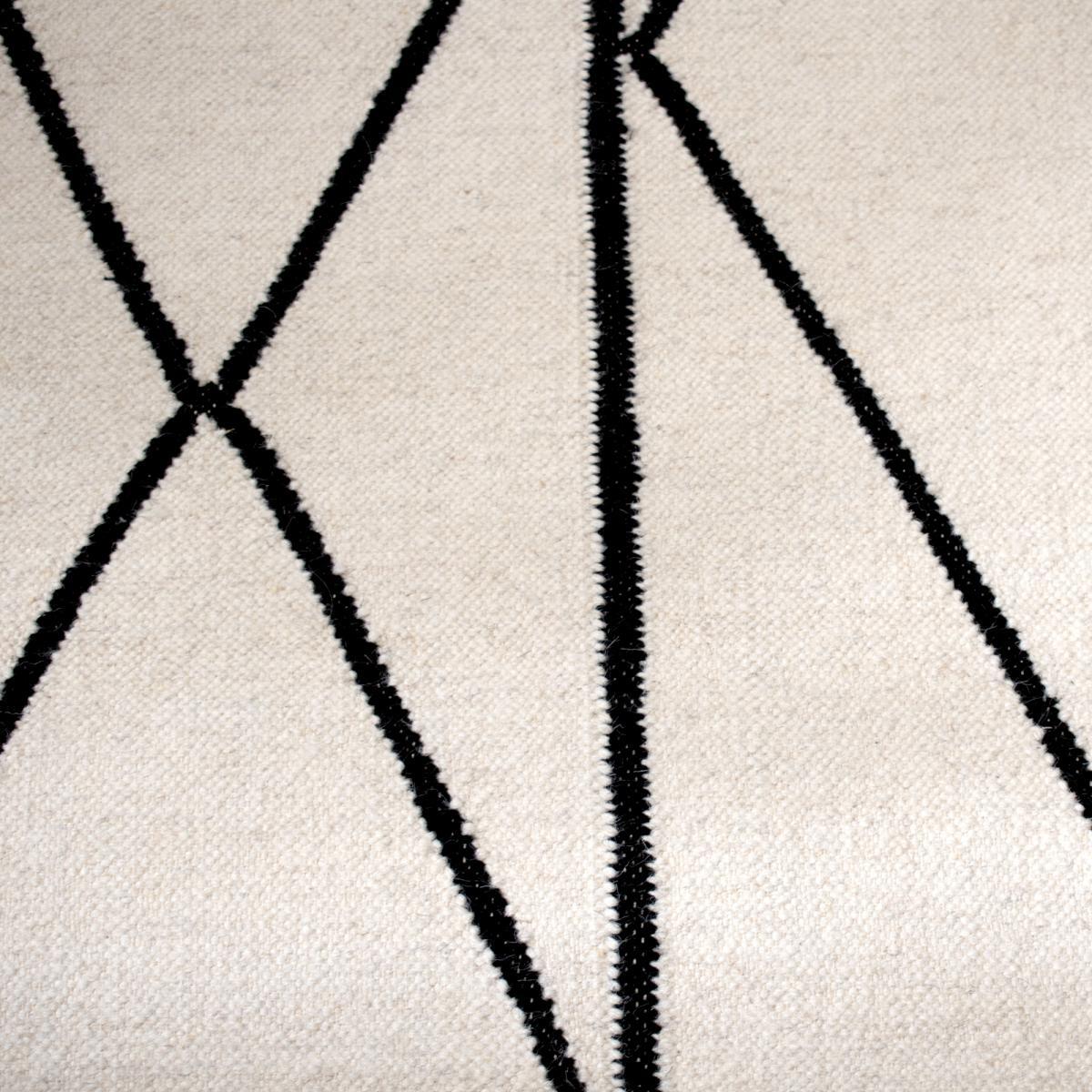 Tapis kilim Reversible Nihe tissé à la main en laine beige motif berbère