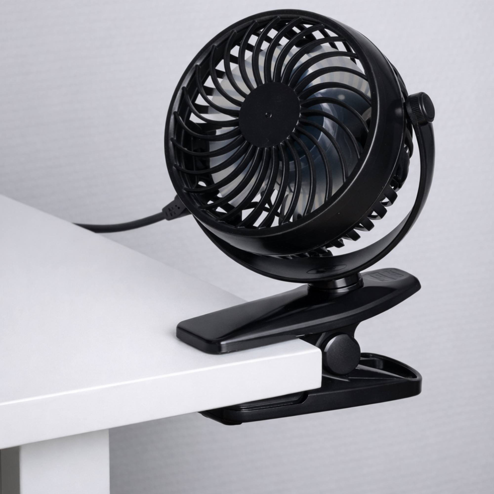 Ventilador con clip, 3 velocidades, batería 1200mAh, negro