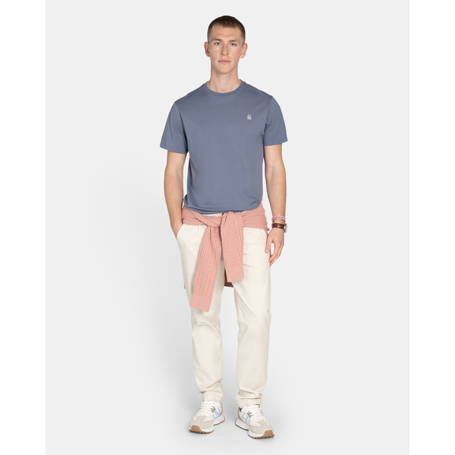 CAMISETA BISCUIT RETRO LOGO