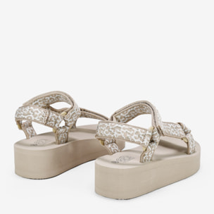 Sandalias deportivas con plataforma beige