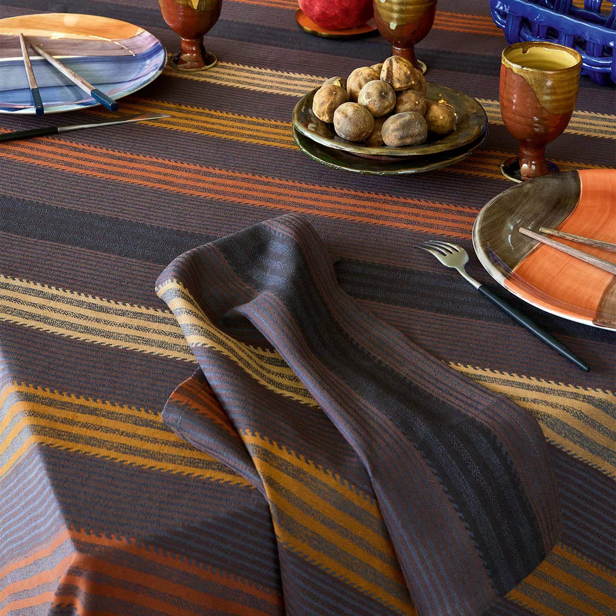 Serviette pur coton motif jacquard brun marron Mille bambous onyx