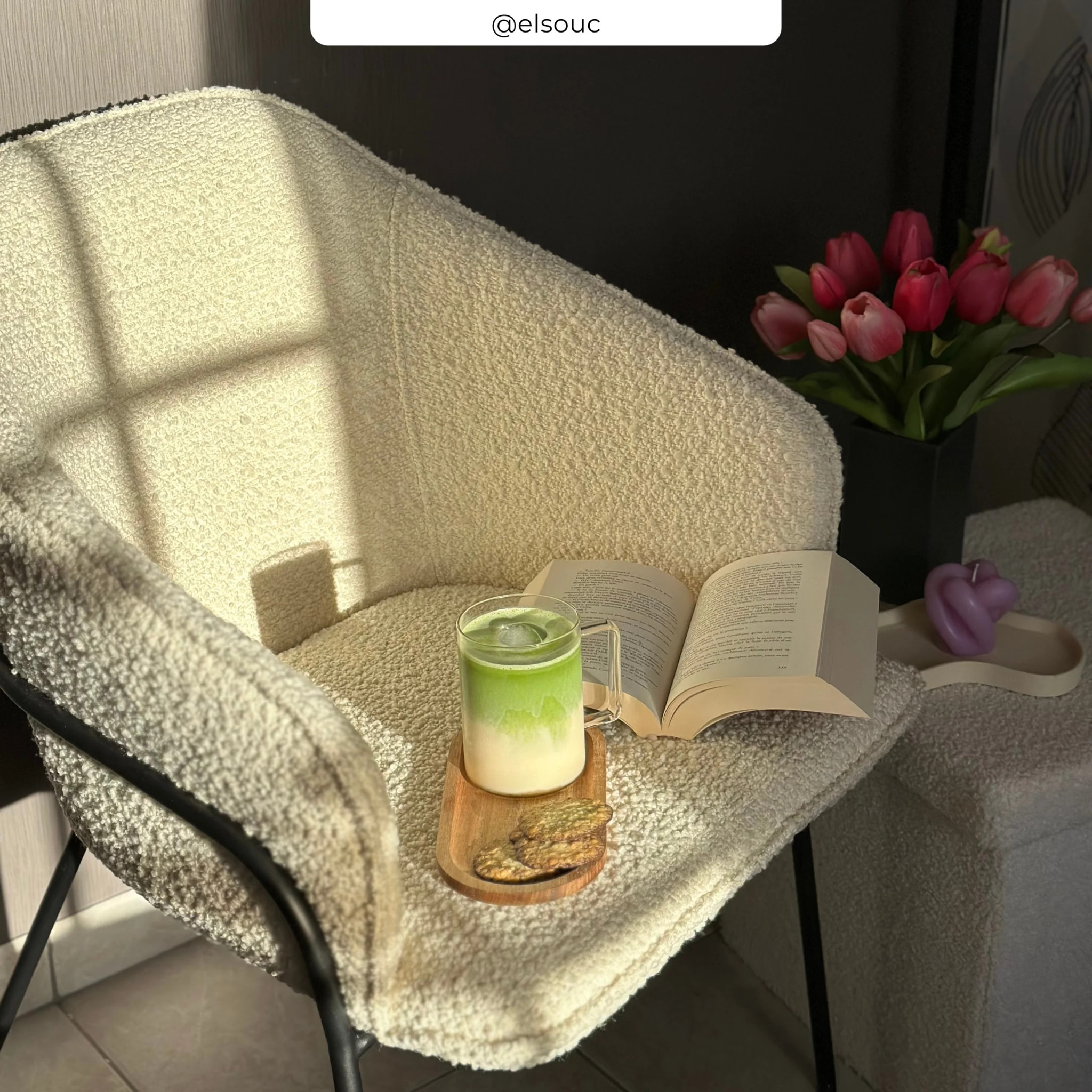 Chaise effet laine bouclette blanche et pieds en métal - Toscane