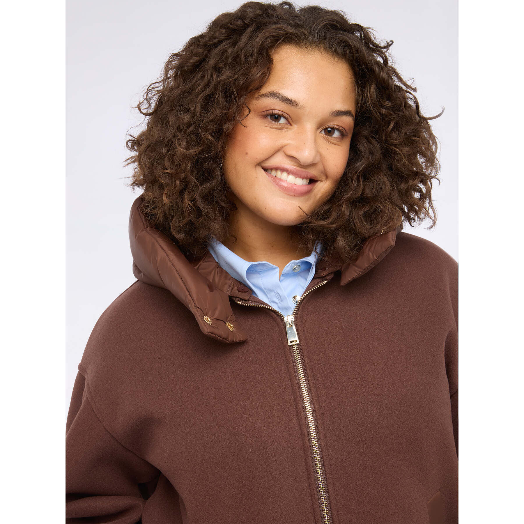 Fiorella Rubino - Chaqueta bimaterial con capucha y cremallera - Marrón