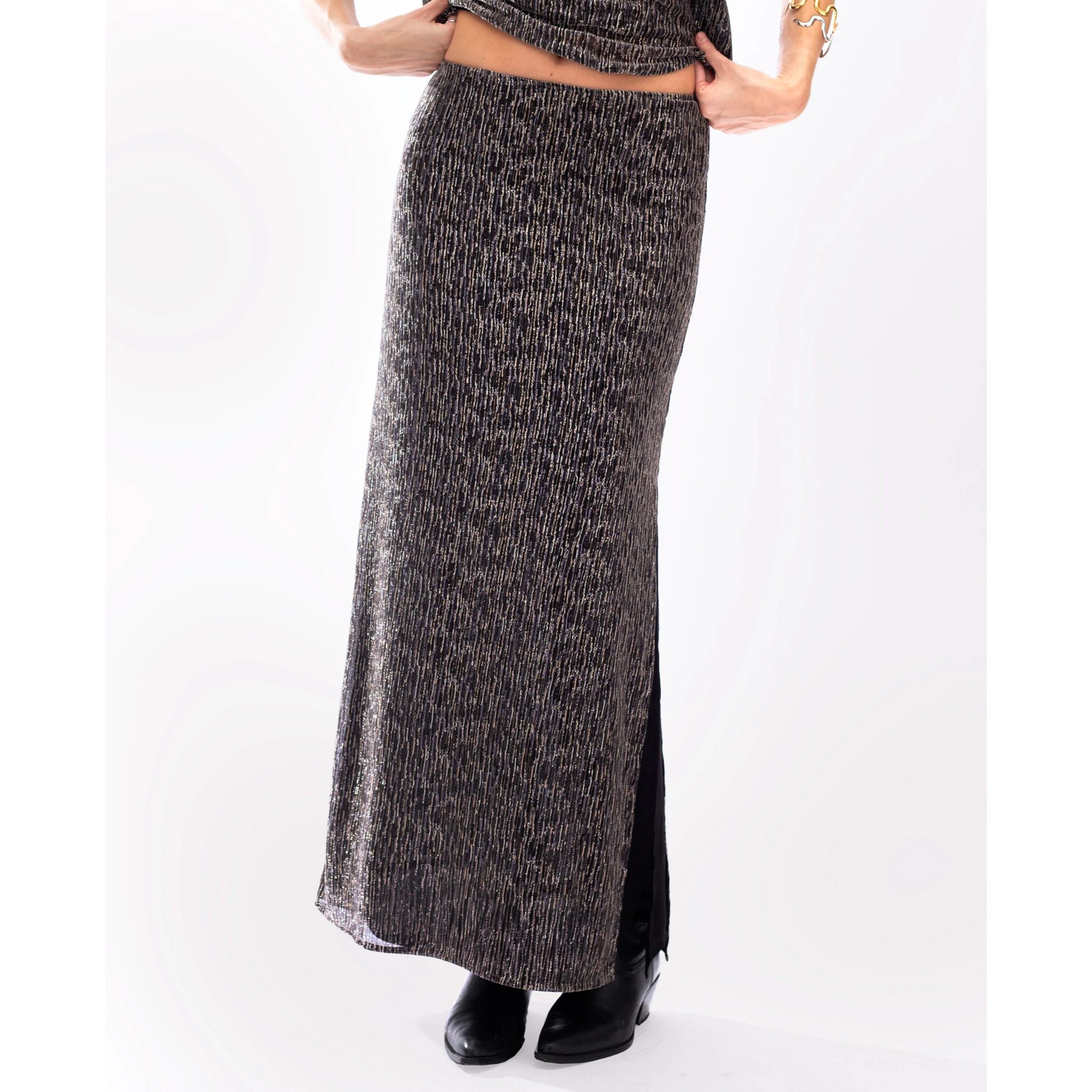 Falda midi con brillo