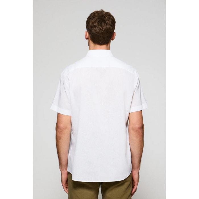 Camisa blanca polera de lino y algodón con bordado Rigby Go