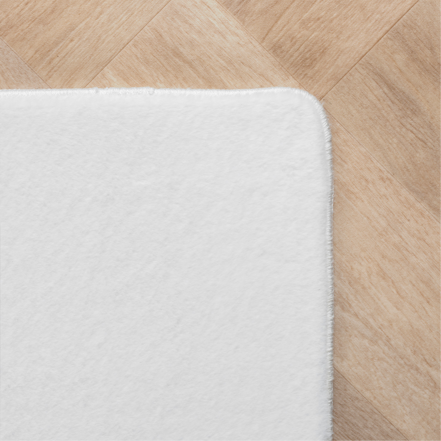 ALBA - Tapis doux blanc à poils courts