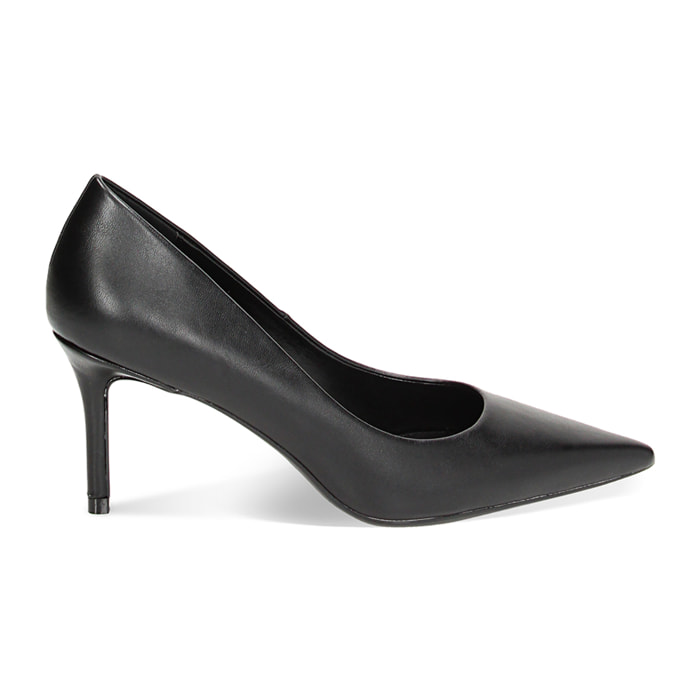 Zapato de tacón negro