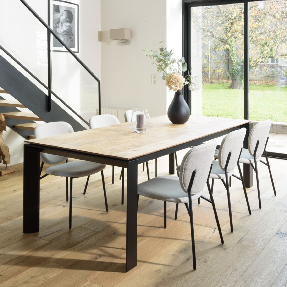 TOM - Lot de 2 chaises tissu écru pieds acier noir