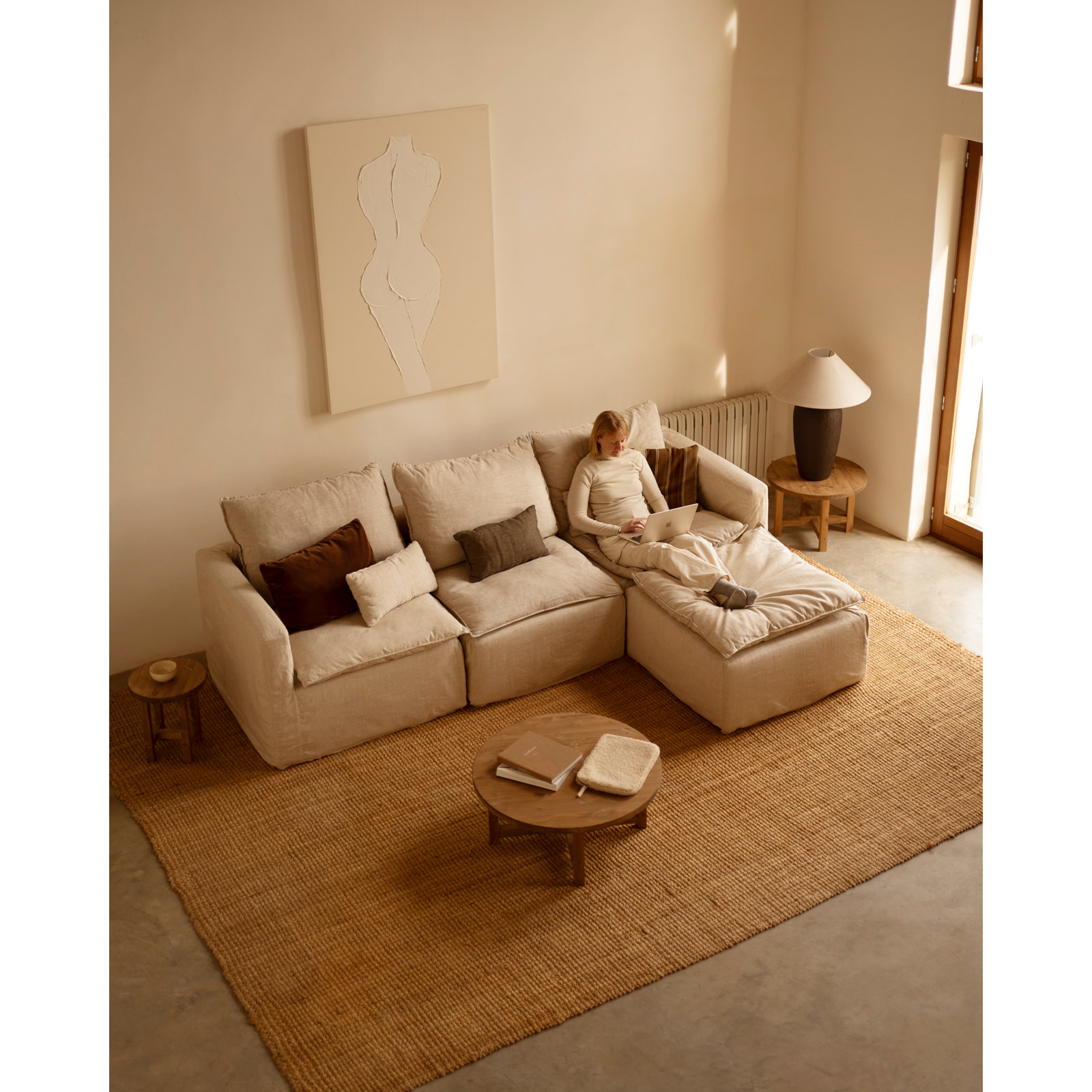 Pouf en coton et lin déhoussable ton beige de 89x87cm Hauteur: 54 Longueur: 89 Largeur: 87