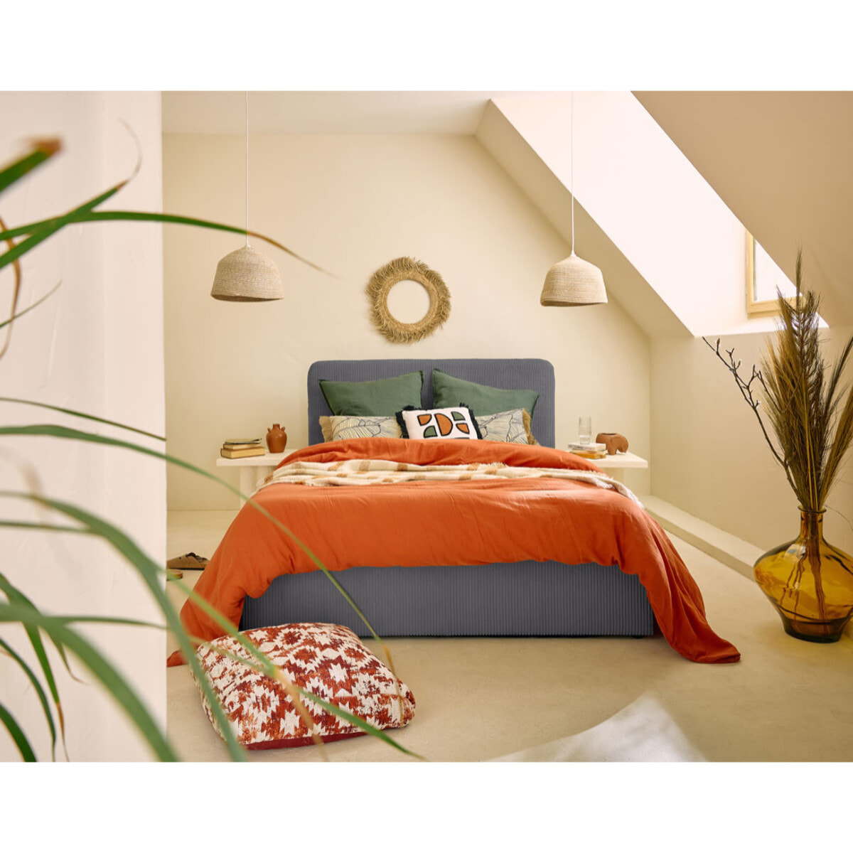 Goyave - lit coffre - 140x190 - en velours côtelé - sommier inclus - Gris Anthracite