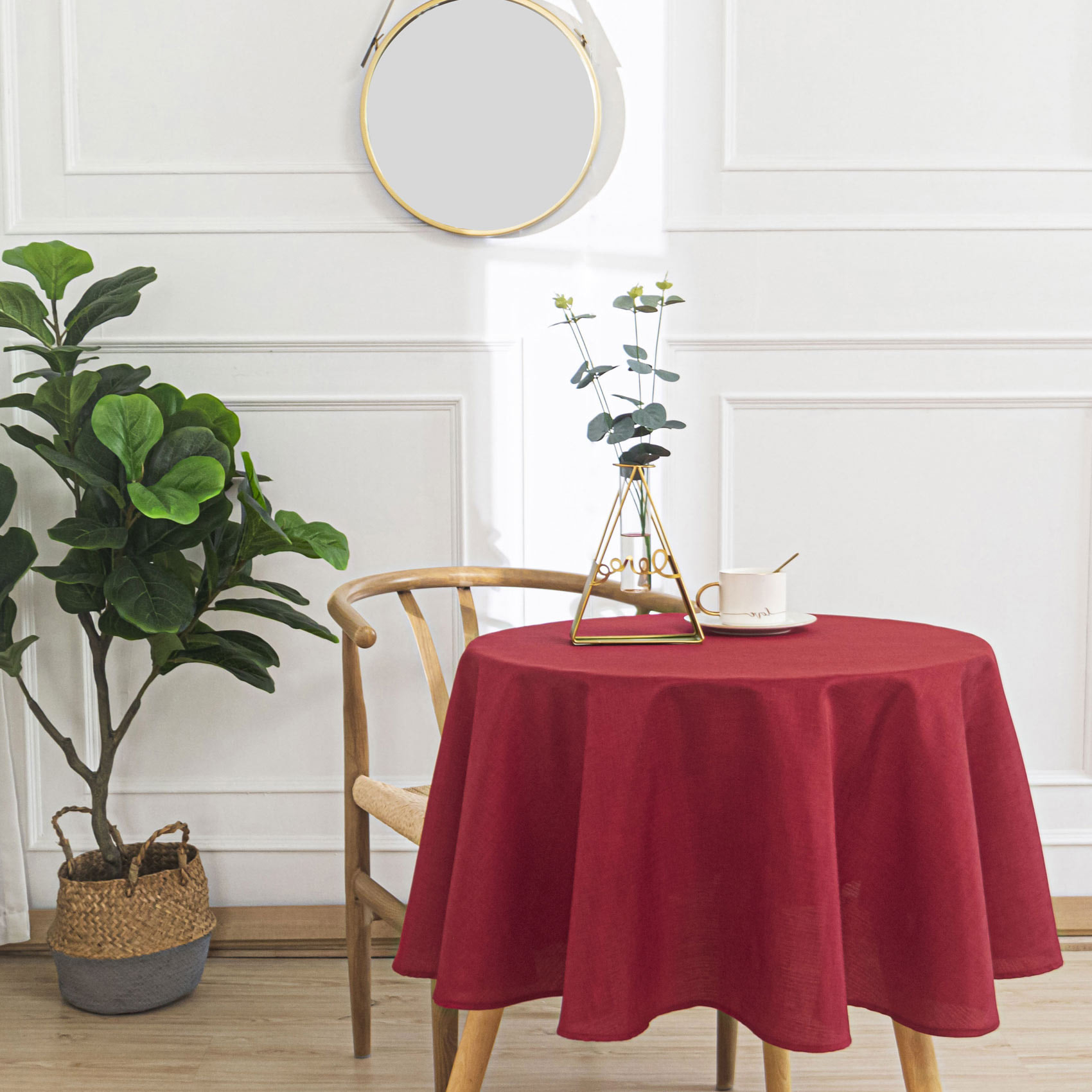 Nappe ronde infroissable et anti-tâches - Rouge