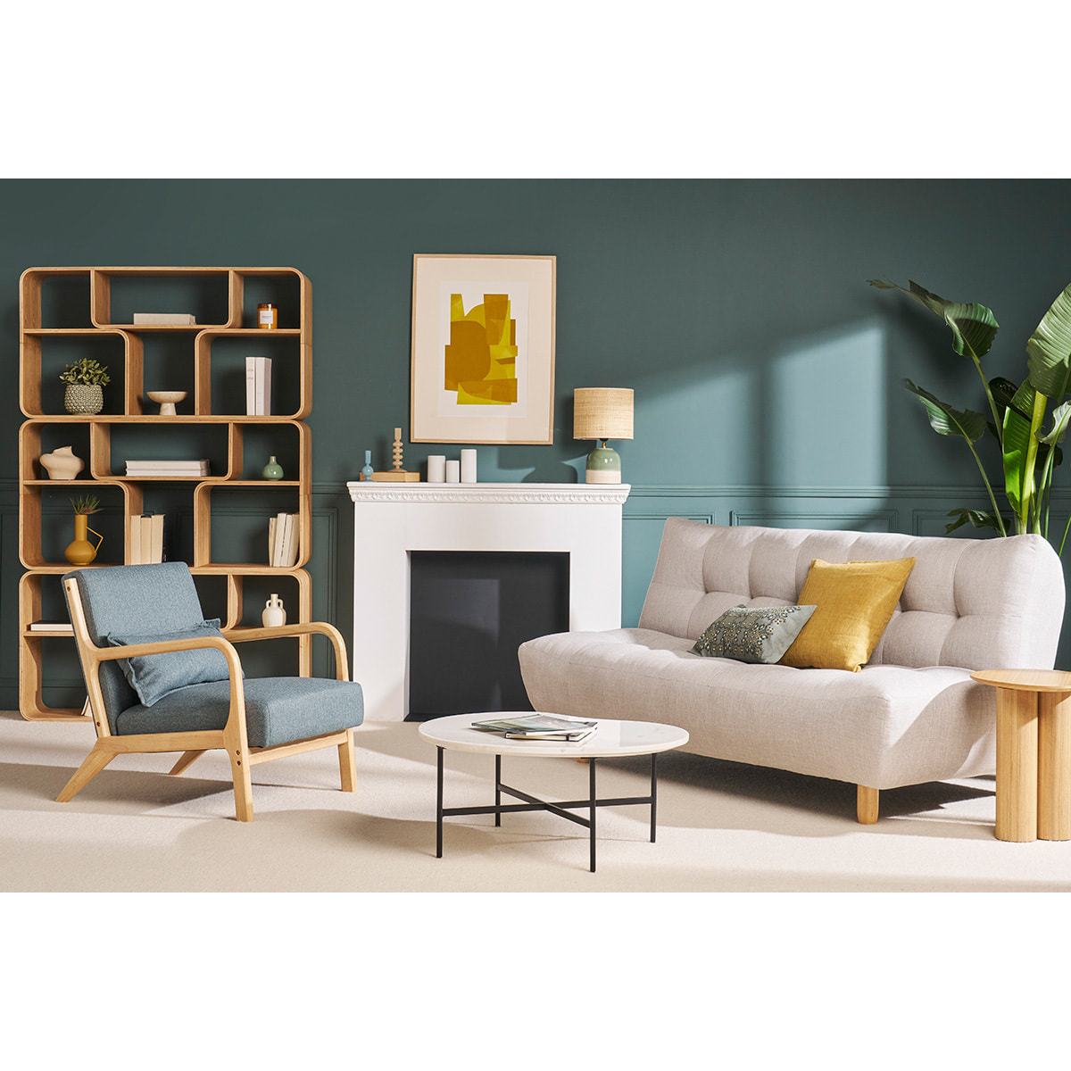 Fauteuil scandinave en tissu vert de gris et bois clair massif DERRY