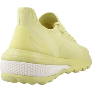 Sneakers de  Mujer de la marca GEOX  modelo D SPHERICA ACTIF AMARILLO