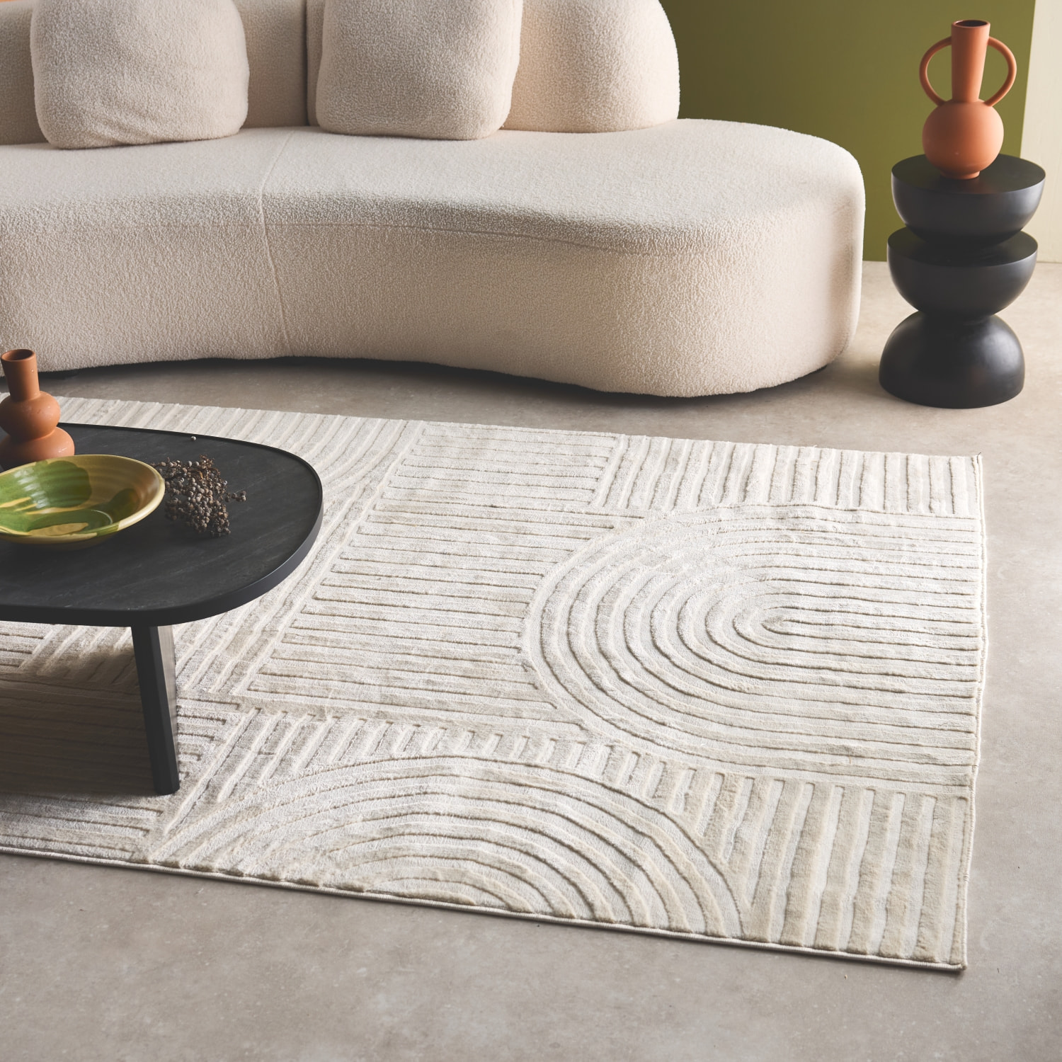 Tapis intérieur JENNY motif graphique arches. poils ras. crème. 160 x 230 cm