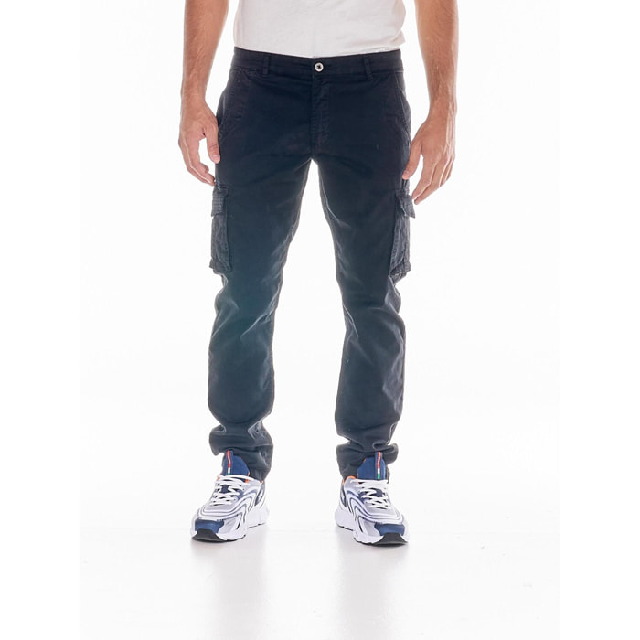 Pantalones cargo para hombre con bolsillos, ideales para el trabajo y el ocio.