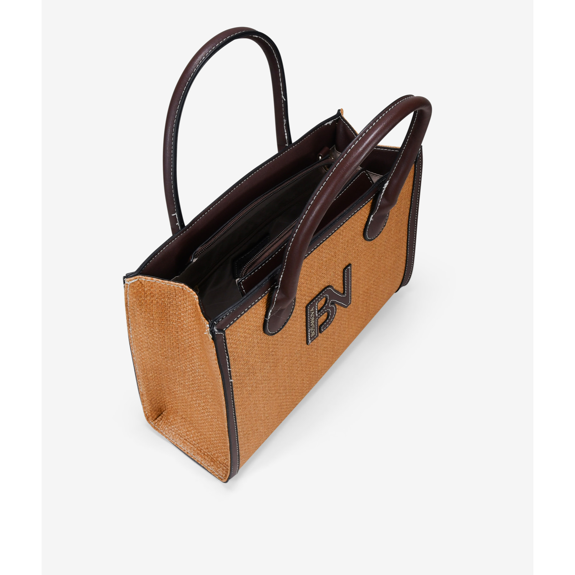 Bolso de mano marrón en rafia