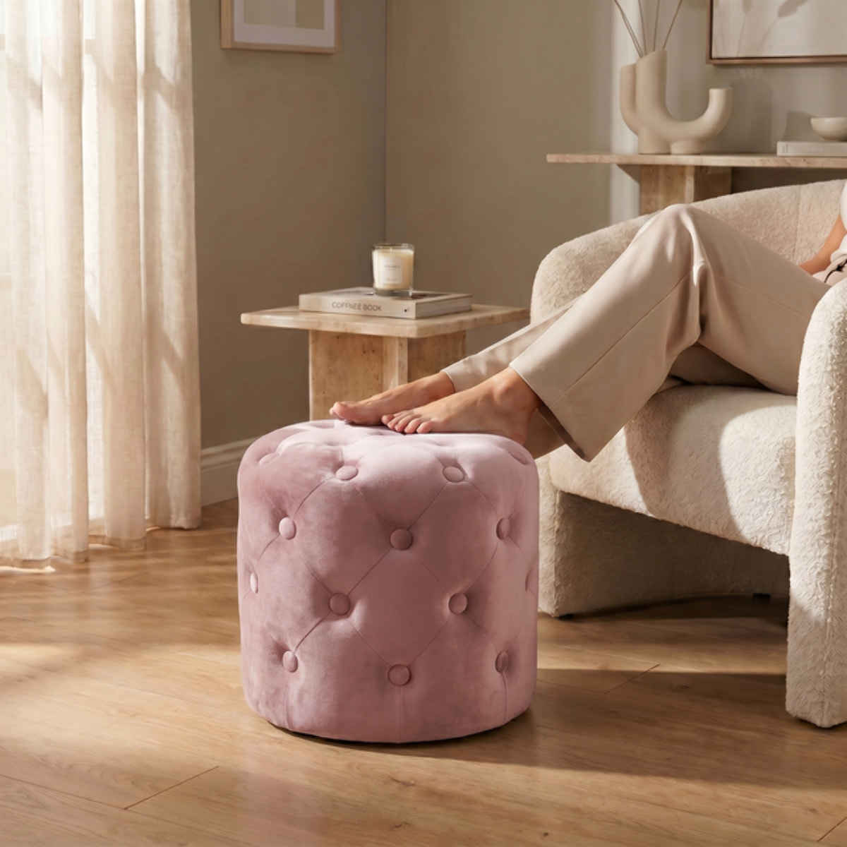 Pouf Poggiapiedi in Velluto Capitonné, Pouf Contenitore Design Moderno, Seduta Imbottita Multiuso per Soggiorno Camera da Letto Living, Complemento d’Arredo Elegante Stile Contemporaneo