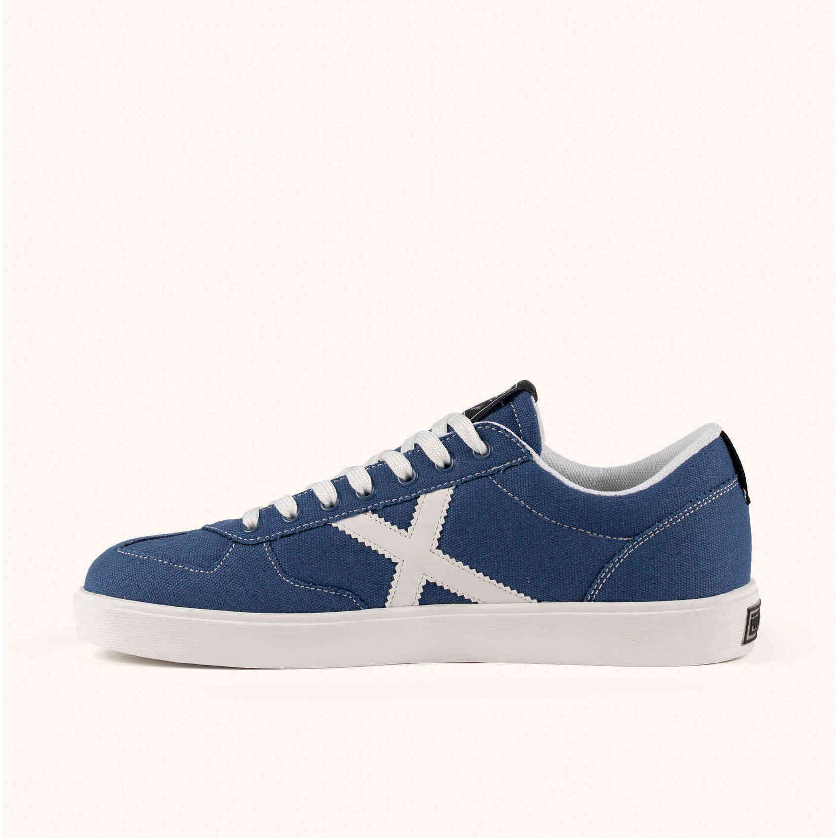 MUNICH BREAK 54 Zapatilla de Lona Azul Denim con Suela Blanca