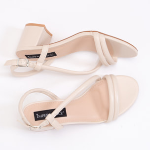 Sandali in simil pelle con tacco comodo