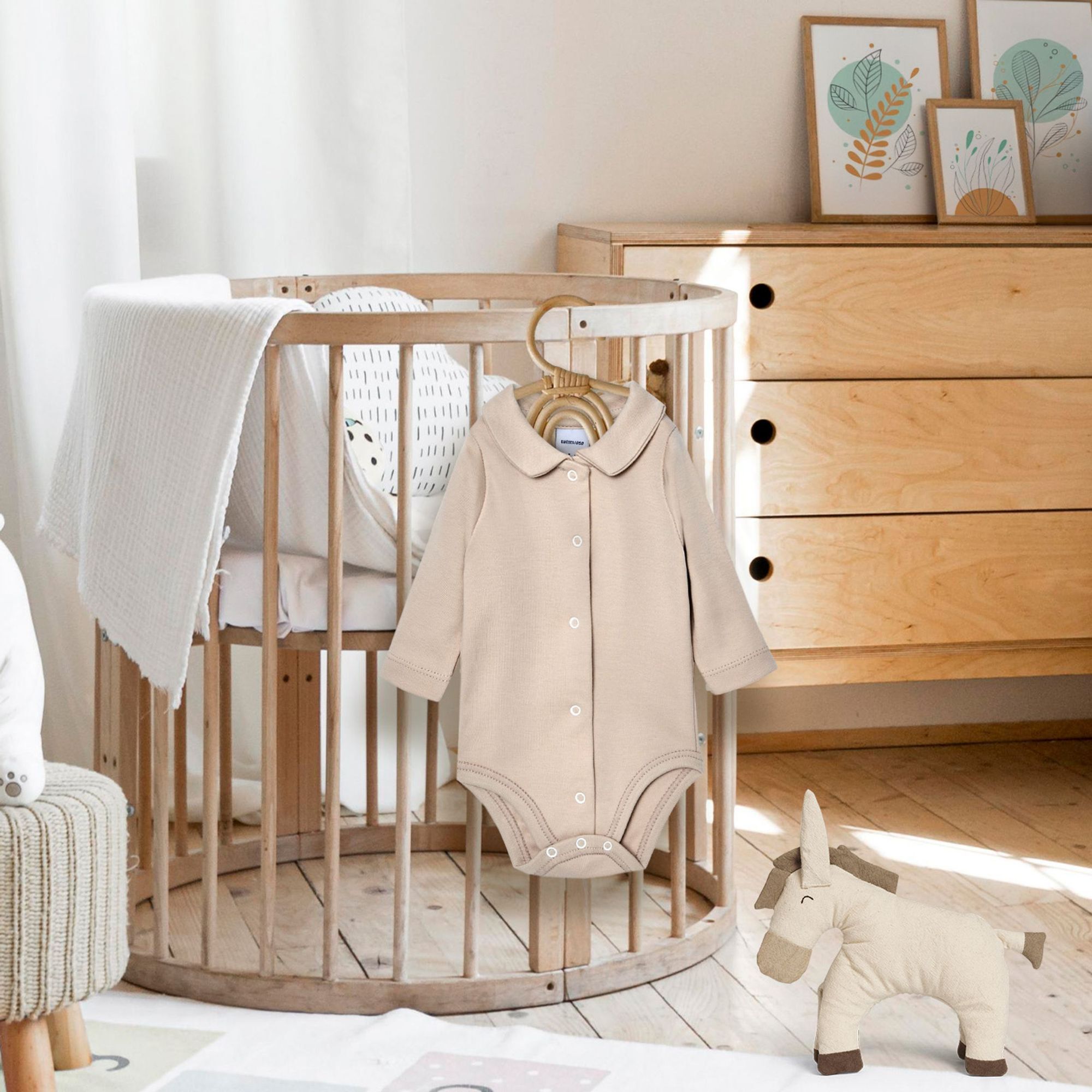 Body bebé manga larga cuello pico