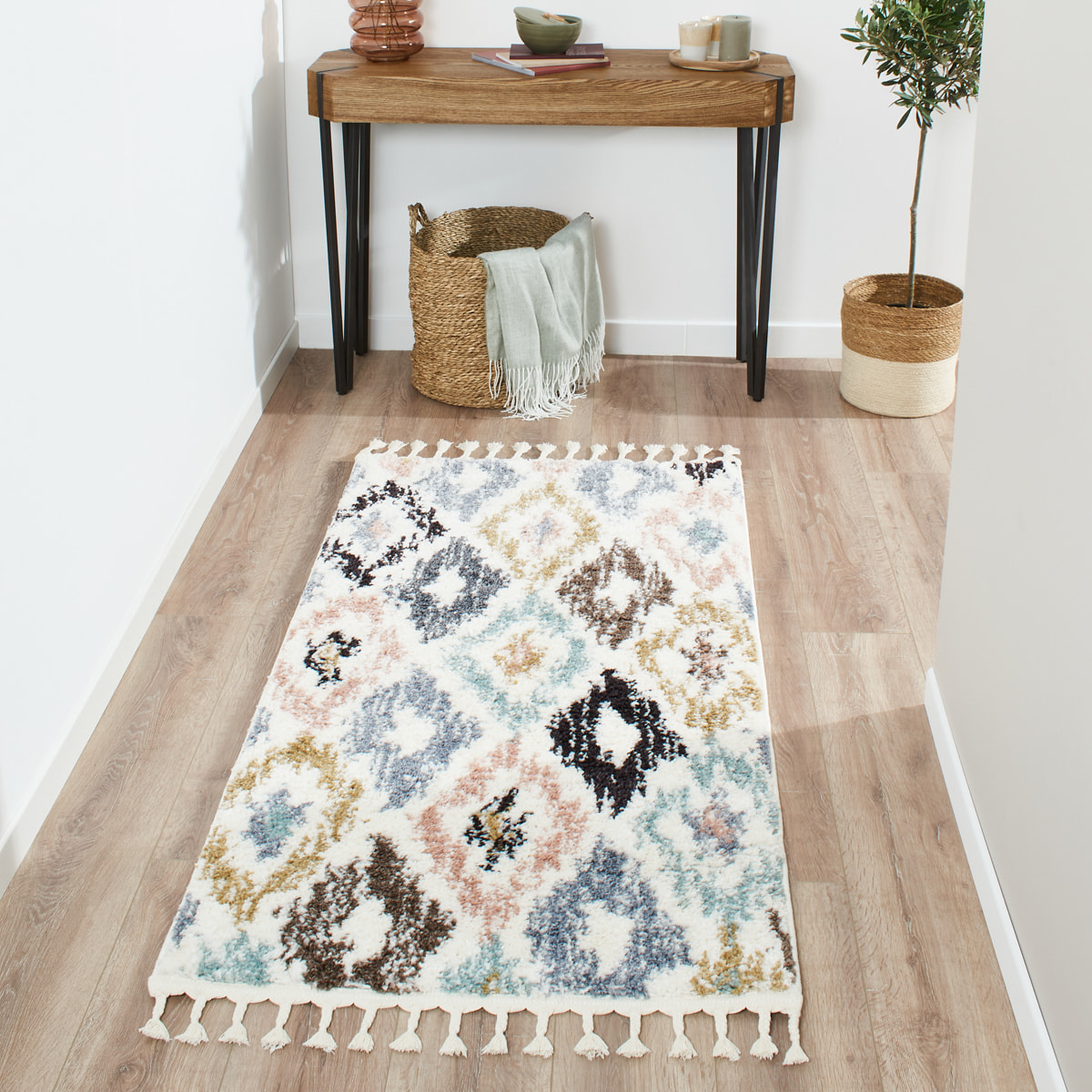 Delya - tapis berbère coloré à poils longs en laine artificielle, multicolore
