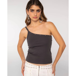 Top crop asimétrico con tirante y estrellas metálicas decorativas de mujer