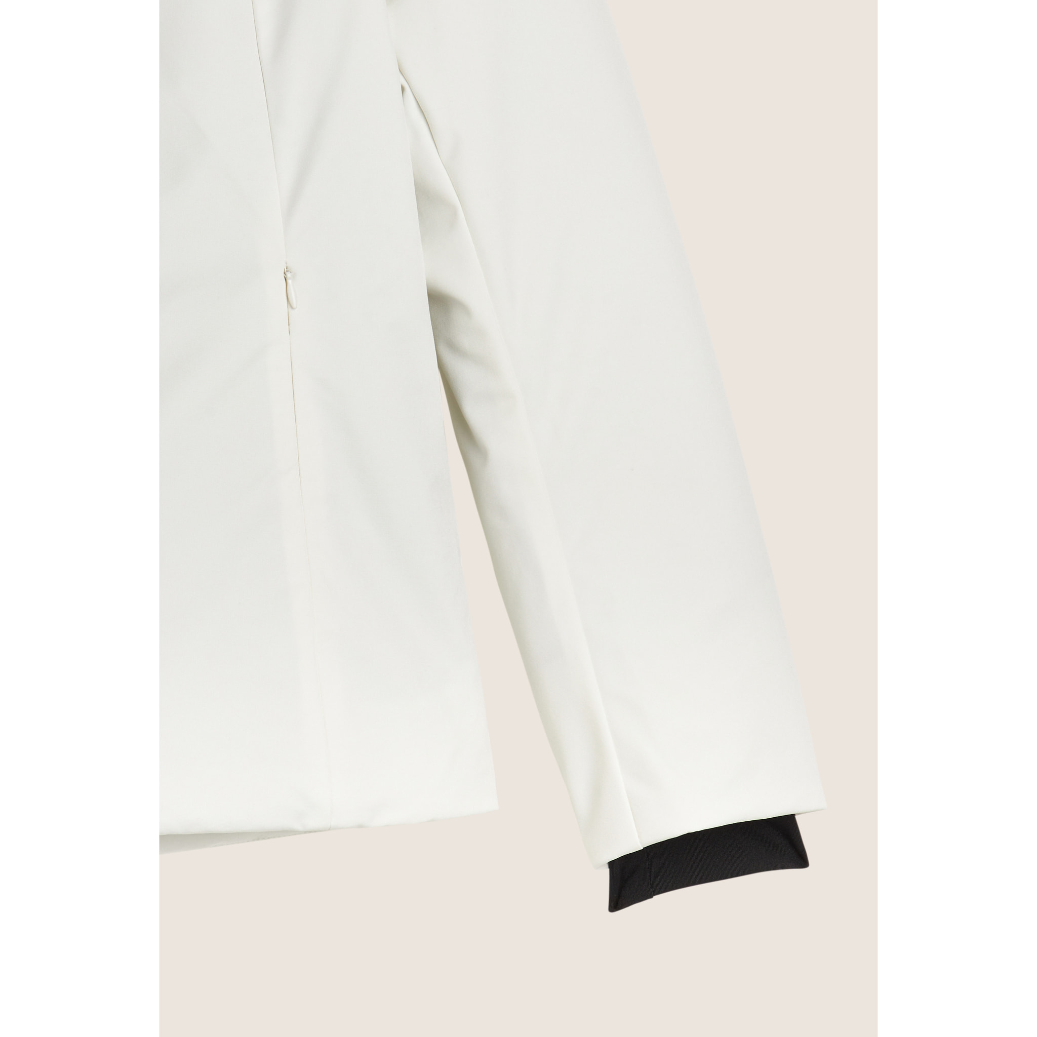 Giacca a vento invernale con cappuccio regolabile