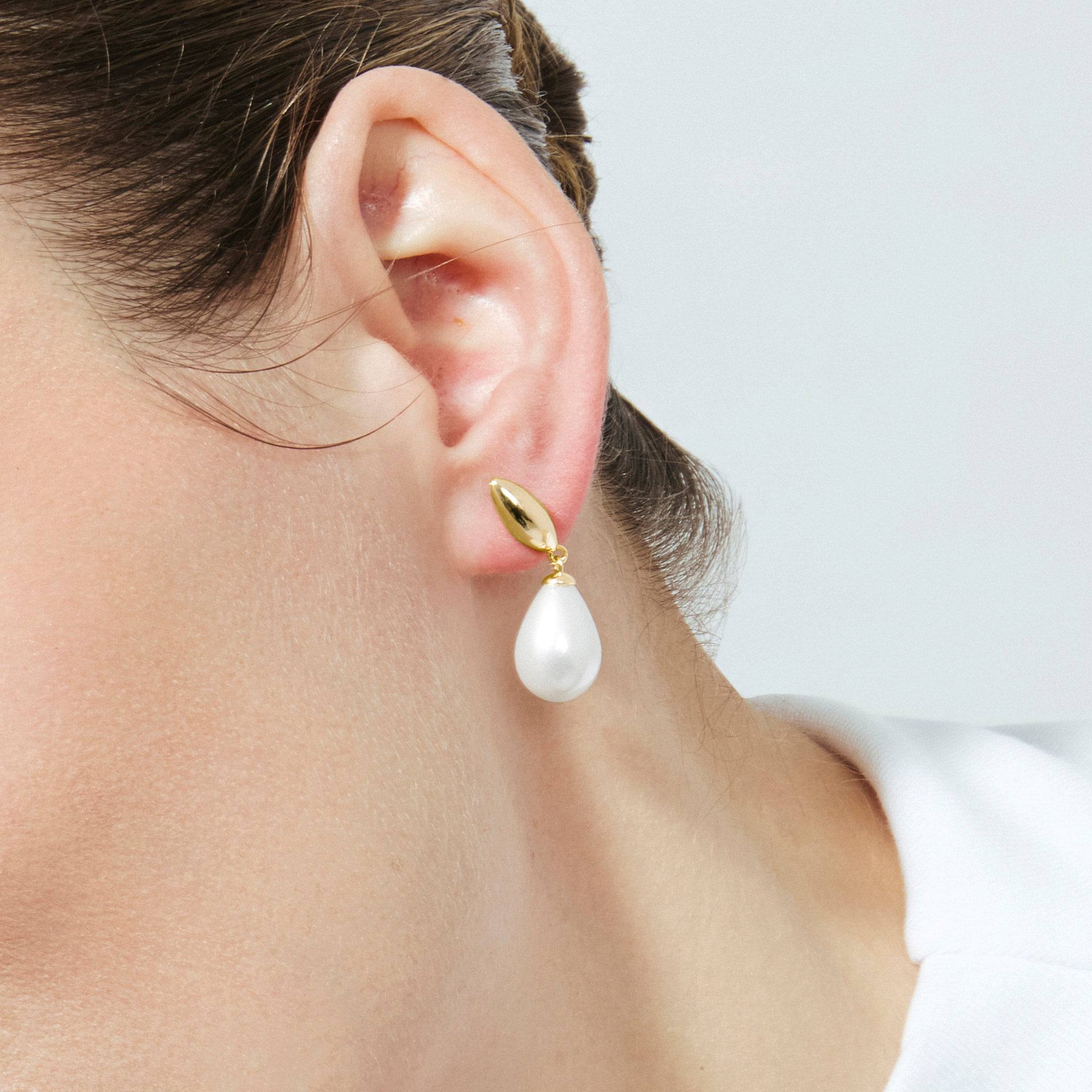 Pendientes Dyao acabado oro amarillo 18k