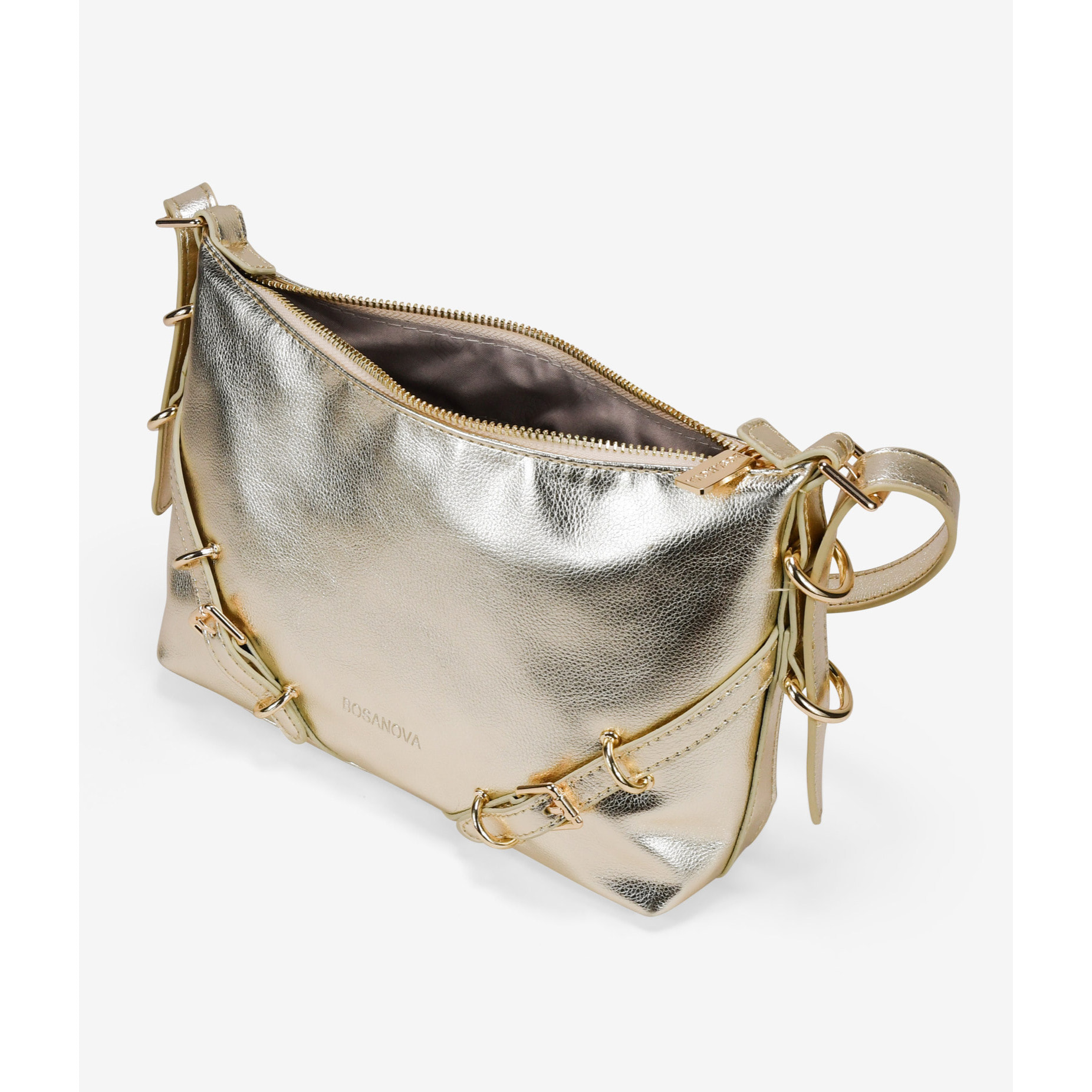 Bolso de hombro dorado con hebillas