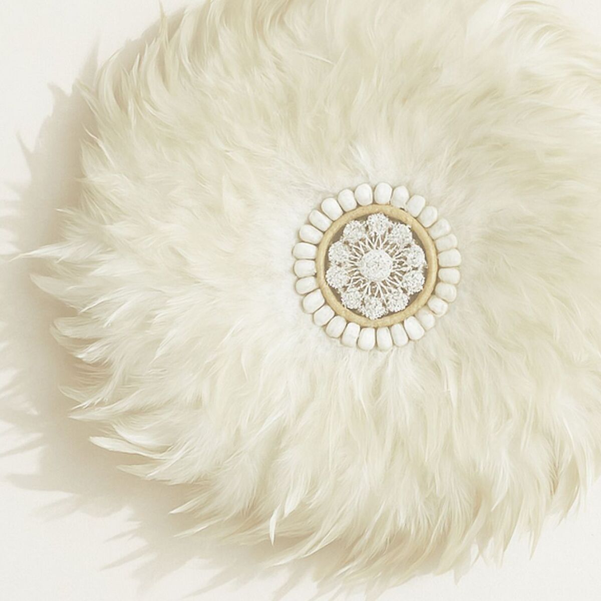 Décoration en plumes jujuhat naturelles et coquillages 40cm KAPAU