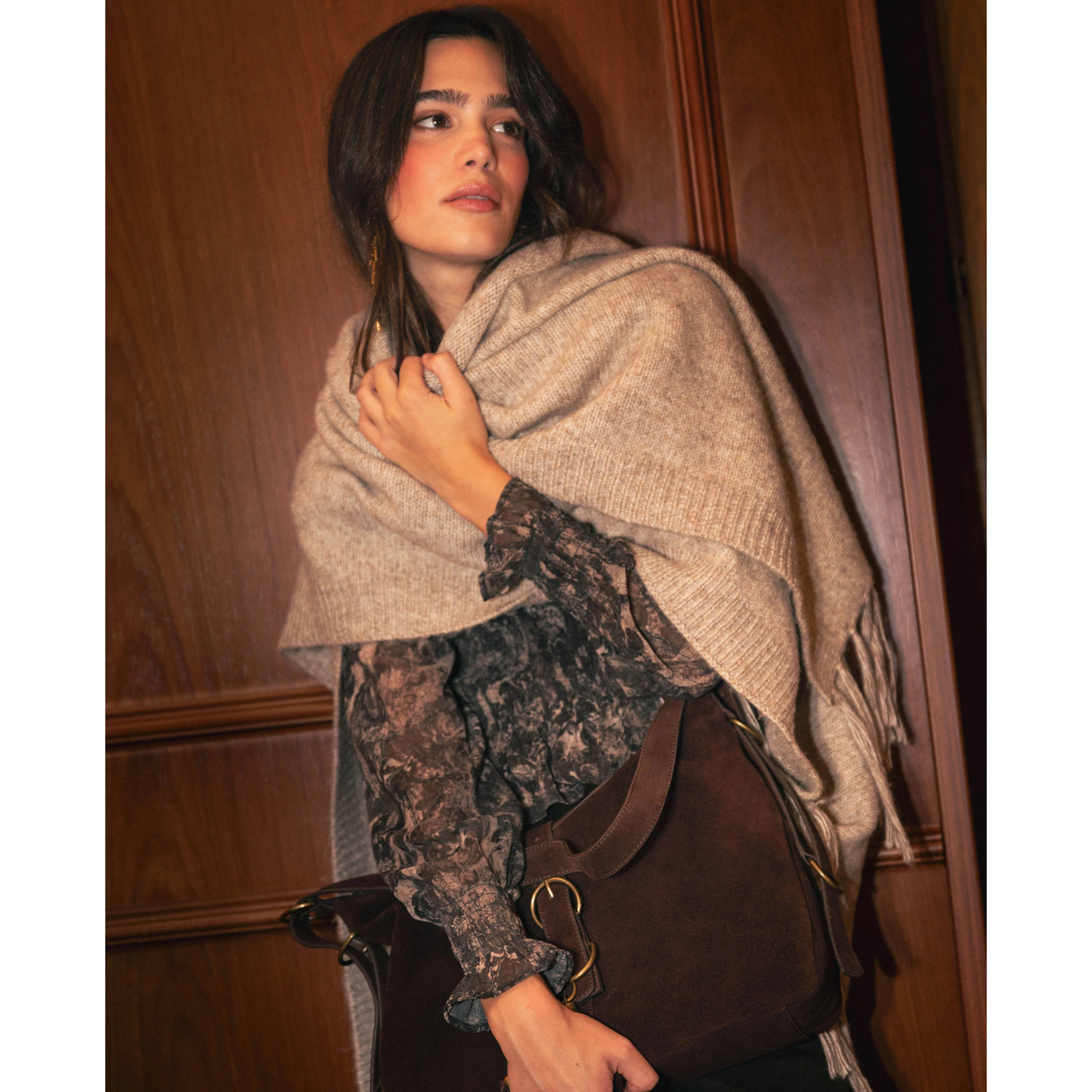 Poncho jaspeado con flecos