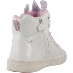 Zapatillas Niña de la marca GEOX  modelo J SKYLIN White